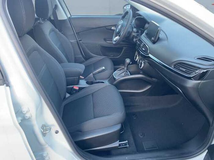 Fiat Tipo 5-Türer City Life Hybrid 1.5 130PS DCT