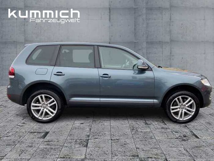 Volkswagen Touareg V6/Schiebedach/NAV/AHK/Standhzng