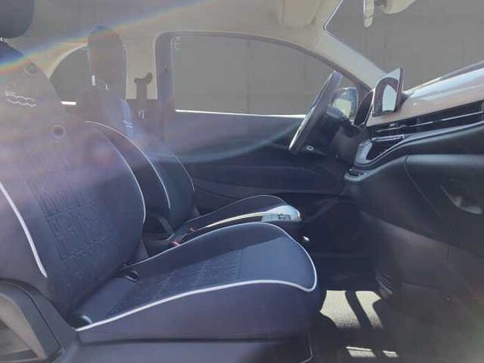 Fiat 500e Action mit Batteriezertifikat