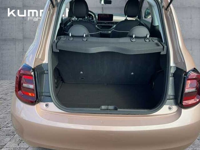 Fiat 500e mit Batteriezertifikat