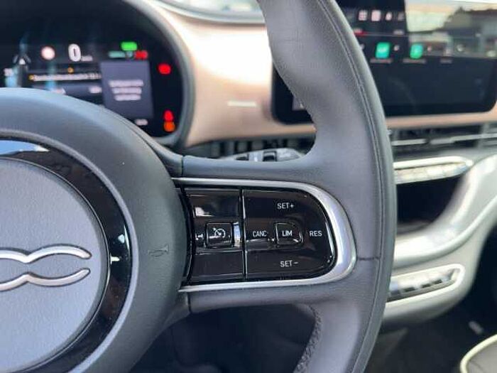 Fiat 500e mit Batteriezertifikat