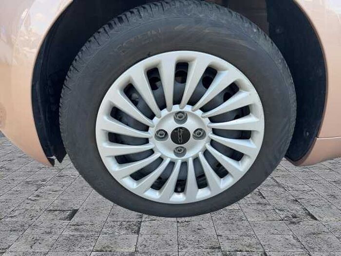 Fiat 500e mit Batteriezertifikat