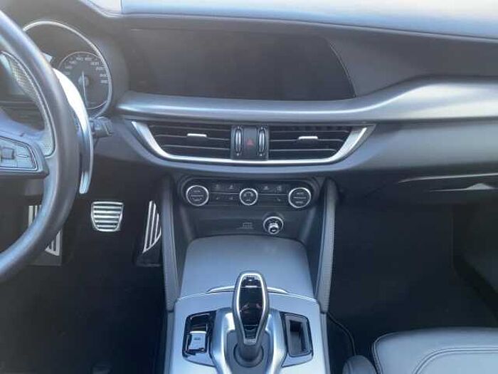 Alfa Romeo Stelvio VELOCE 2.2 Diesel 210 PS Q4
