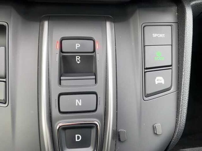 Honda CR-V Elegance 'AHK'