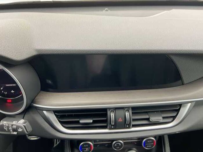 Alfa Romeo Stelvio Ti 2.0 Turbo 16V 280PS AT8 -Q4