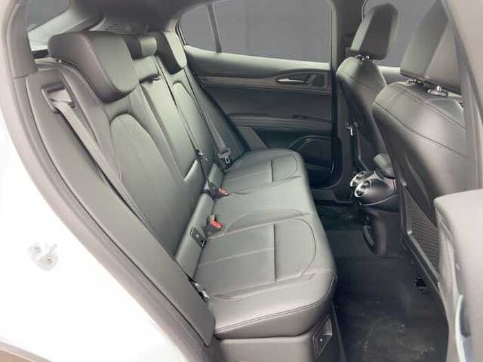 Alfa Romeo Stelvio Ti 2.0 Turbo 16V 280PS AT8 -Q4