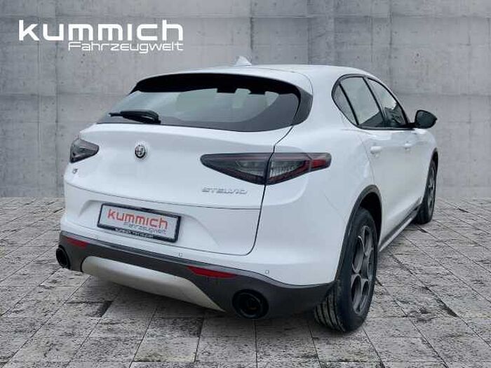 Alfa Romeo Stelvio Ti 2.0 Turbo 16V 280PS AT8 -Q4