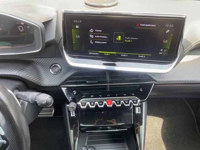 Peugeot 2008 PureTech 155 EAT8 GT