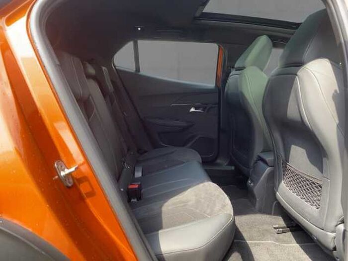 Peugeot 2008 PureTech 155 EAT8 GT
