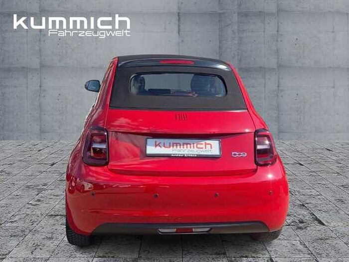 Fiat 500e Cabrio RED 42kWh 25 Jahre Batteriegarantie