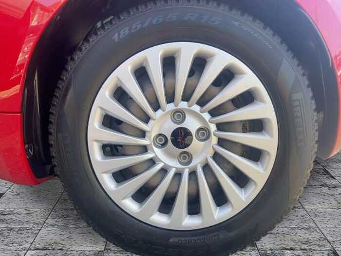 Fiat 500e Cabrio RED 42kWh 25 Jahre Batteriegarantie